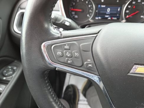 Used 2020 Chevrolet Equinox LT w/ Driver Convenience Package image 15