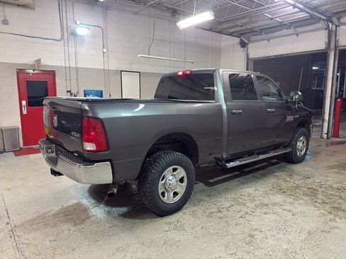 Used 2018 RAM 2500 Tradesman w/ Chrome Appearance Group AWD/4WD image 8