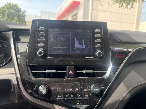 Used 2023 Toyota Camry SE FWD image 10