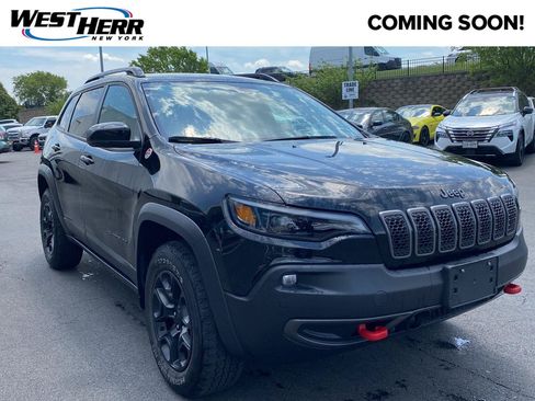 Used 2022 Jeep Cherokee Trailhawk w/ Trailer Tow Group AWD/4WD image 1