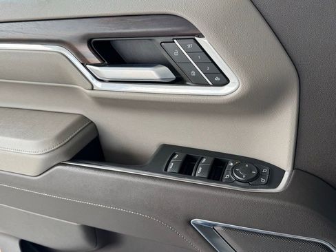 Used 2022 GMC Sierra 1500 SLT image 35