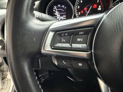 Used 2016 MAZDA MX-5 Miata Club RWD image 19
