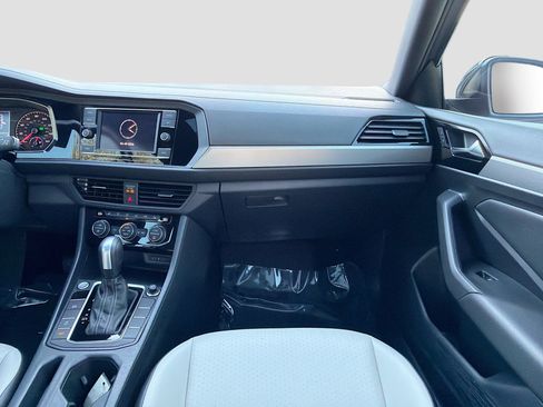 Used 2020 Volkswagen Jetta R-Line image 17