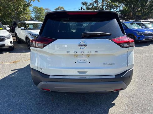 Used 2021 Nissan Rogue SL w/ Premium Package AWD/4WD image 4