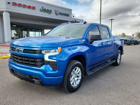 Used 2022 Chevrolet Silverado 1500 RST image 4