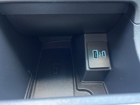 Used 2021 Ford Edge Titanium w/ Cargo Accessory Package image 29