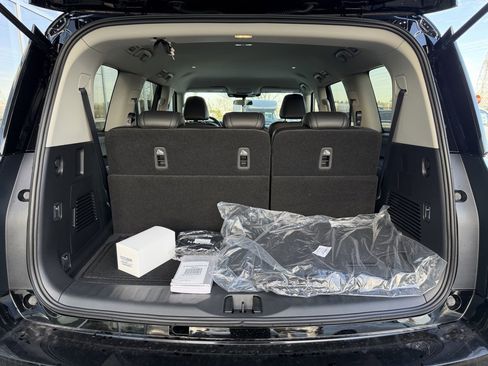 New 2026 Nissan Armada SV image 14