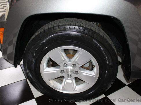 Used 2012 Jeep Liberty Sport image 31