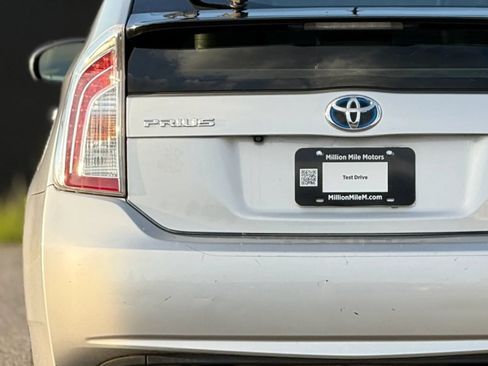 Used 2014 Toyota Prius Three FWD image 13