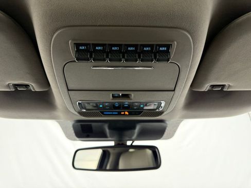 Used 2025 Ford F450 Platinum w/ Platinum Plus Package image 43