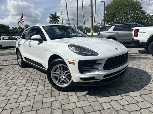 Used 2020 Porsche Macan AWD/4WD image 17