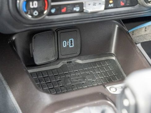 Used 2024 Ford Bronco Wildtrak AWD/4WD image 33