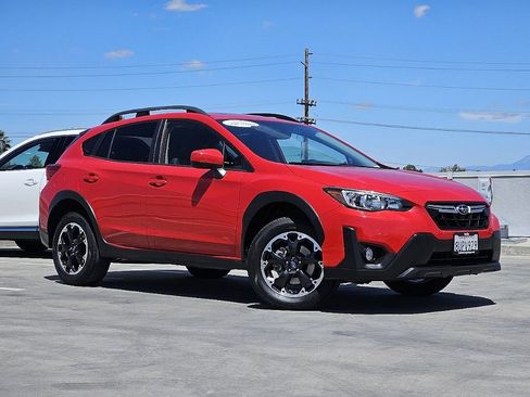 Used 2021 Subaru Crosstrek 2.0i Premium w/ Moonroof Package AWD/4WD image 4