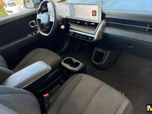 Used 2022 Hyundai Ioniq 5 SE image 18