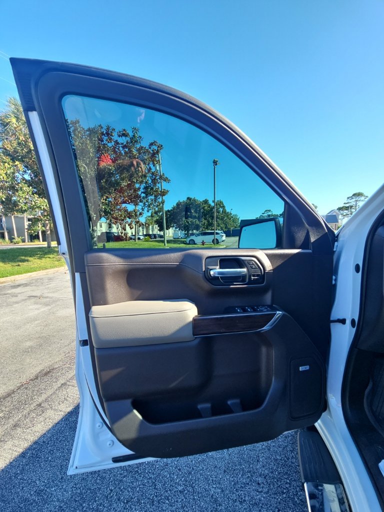 Used 2020 GMC Sierra 1500 SLT w/ SLT Premium Plus Package AWD/4WD image 28