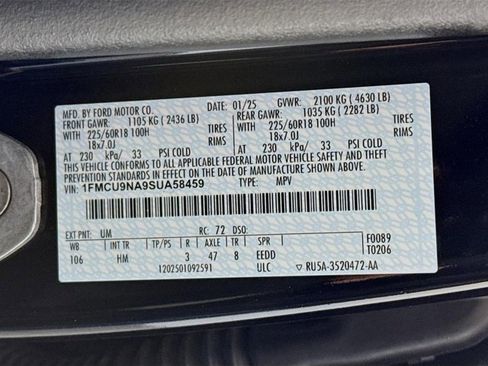 Used 2025 Ford Escape ST-Line Select AWD/4WD image 32