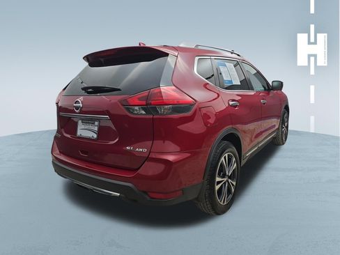 Used 2017 Nissan Rogue SL w/ SL Premium Package AWD/4WD image 4