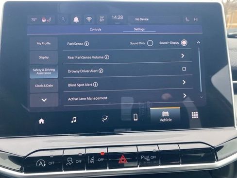 New 2026 Jeep Compass Limited image 34