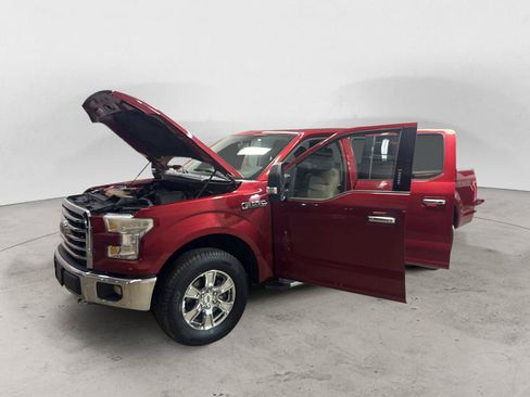 Used 2015 Ford F150 XLT w/ Equipment Group 301A Mid AWD/4WD image 11