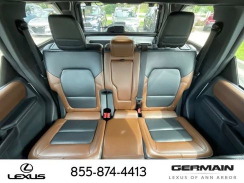 Used 2024 Ford Bronco Outer Banks AWD/4WD image 16