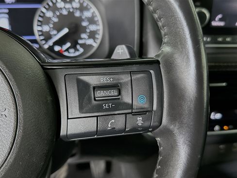 Used 2021 Nissan Rogue SV w/ Premium Package FWD image 17
