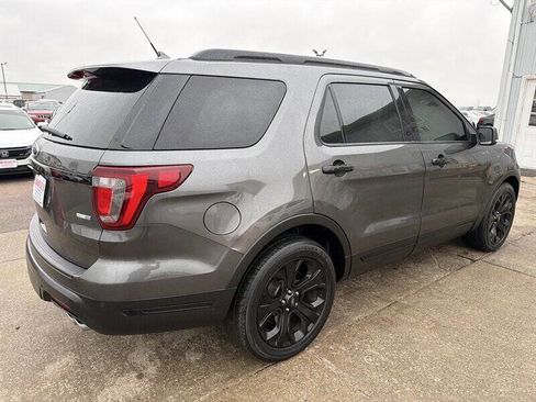 Used 2019 Ford Explorer Sport w/ Equipment Group 401A image 5