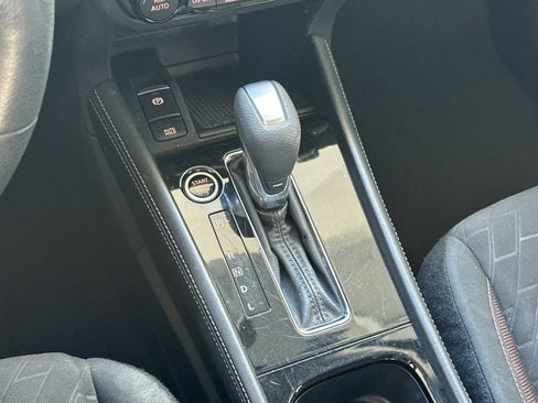 Used 2023 Nissan Kicks SR image 18