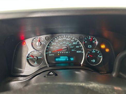 Used 2017 Chevrolet Express 2500 RWD image 18