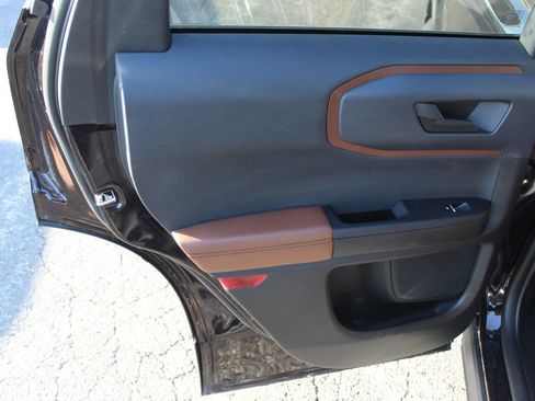 Used 2021 Ford Bronco Sport Outer Banks AWD/4WD image 19