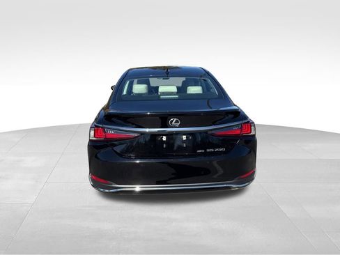 Used 2023 Lexus ES 250 w/ Premium Package image 6