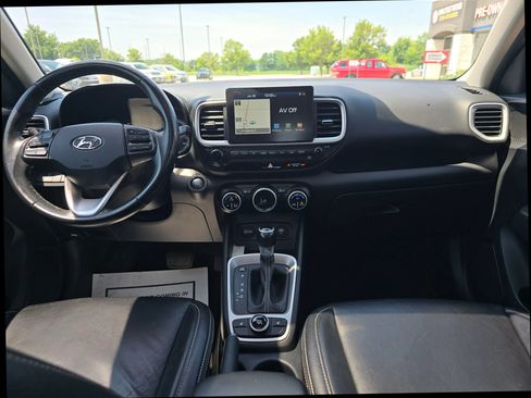 Used 2020 Hyundai Venue SEL w/ Convenience + Premium Package FWD image 14