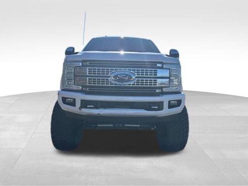 Used 2017 Ford F250 Platinum w/ Platinum Ultimate Package image 7