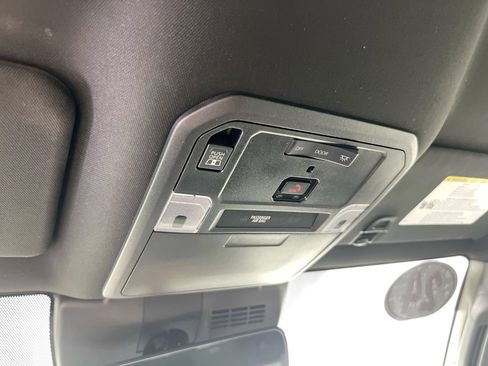 Used 2024 Toyota Tacoma SR5 w/ SR5 Upgrade Package image 22