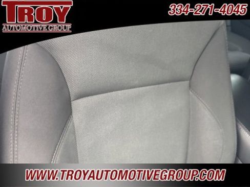 Used 2017 Dodge Charger SE image 19