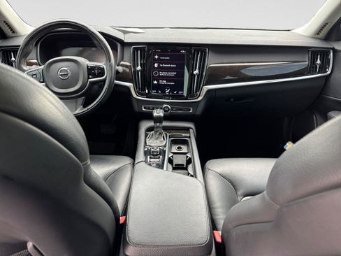 Used 2018 Volvo S90 T5 Momentum w/ Convenience Package FWD image 15