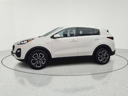 Used 2020 Kia Sportage LX AWD/4WD image 3