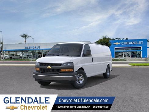 New 2026 Chevrolet Express 2500 Extended w/ Driver Convenience Package RWD image 8