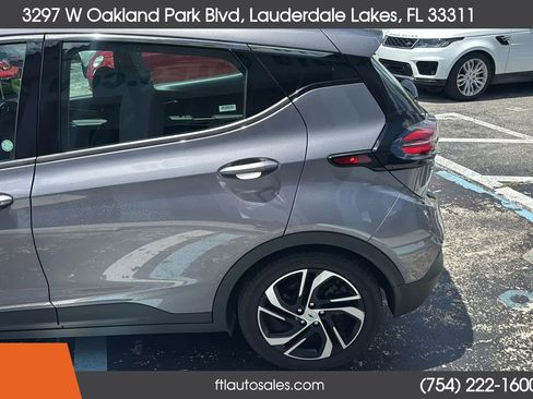 Used 2023 Chevrolet Bolt LT FWD image 13