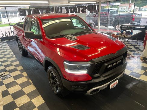 Used 2019 RAM 1500 Rebel AWD/4WD image 17