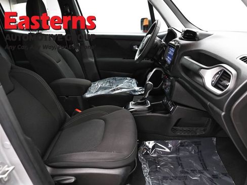 Used 2021 Jeep Renegade Sport image 23