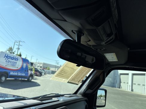 Used 2025 Jeep Wrangler Sport image 26