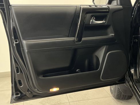 Used 2023 Toyota 4Runner 40th Anniversary SE AWD/4WD image 38