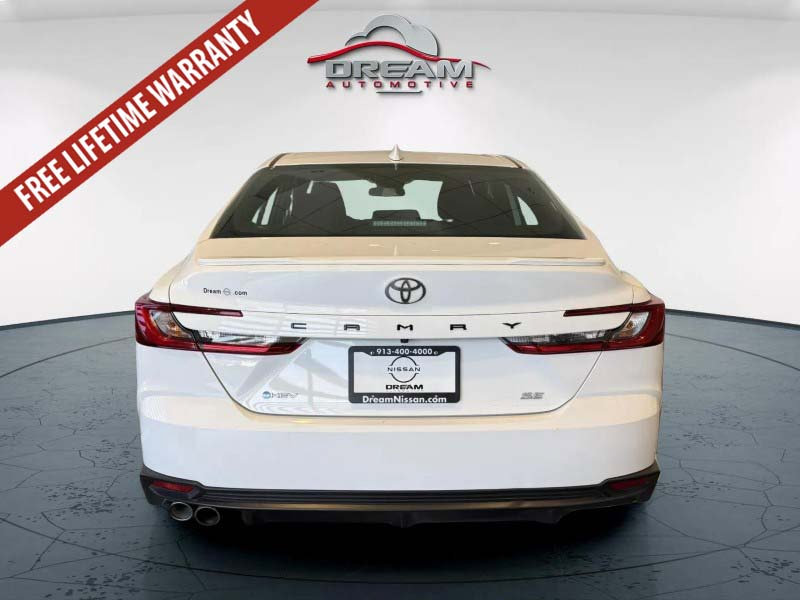 Used 2025 Toyota Camry SE FWD image 19