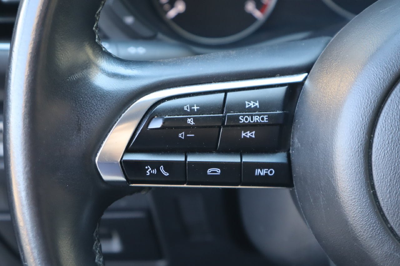 Used 2024 MAZDA MAZDA3 s FWD image 11