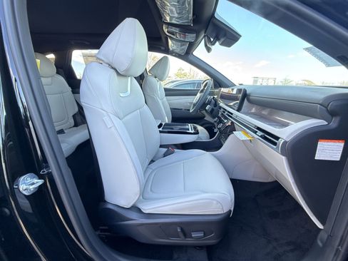 New 2026 Hyundai Tucson Limited image 27