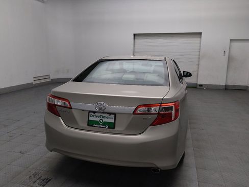 Used 2014 Toyota Camry XLE image 7