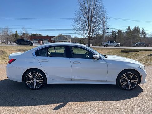 Certified 2024 BMW 330i xDrive Sedan w/ Premium Package AWD/4WD image 6