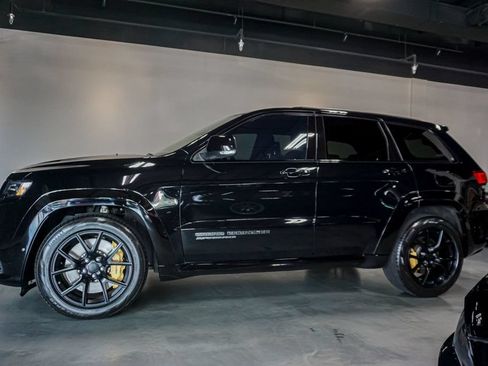 Used 2021 Jeep Grand Cherokee Trackhawk AWD/4WD image 59