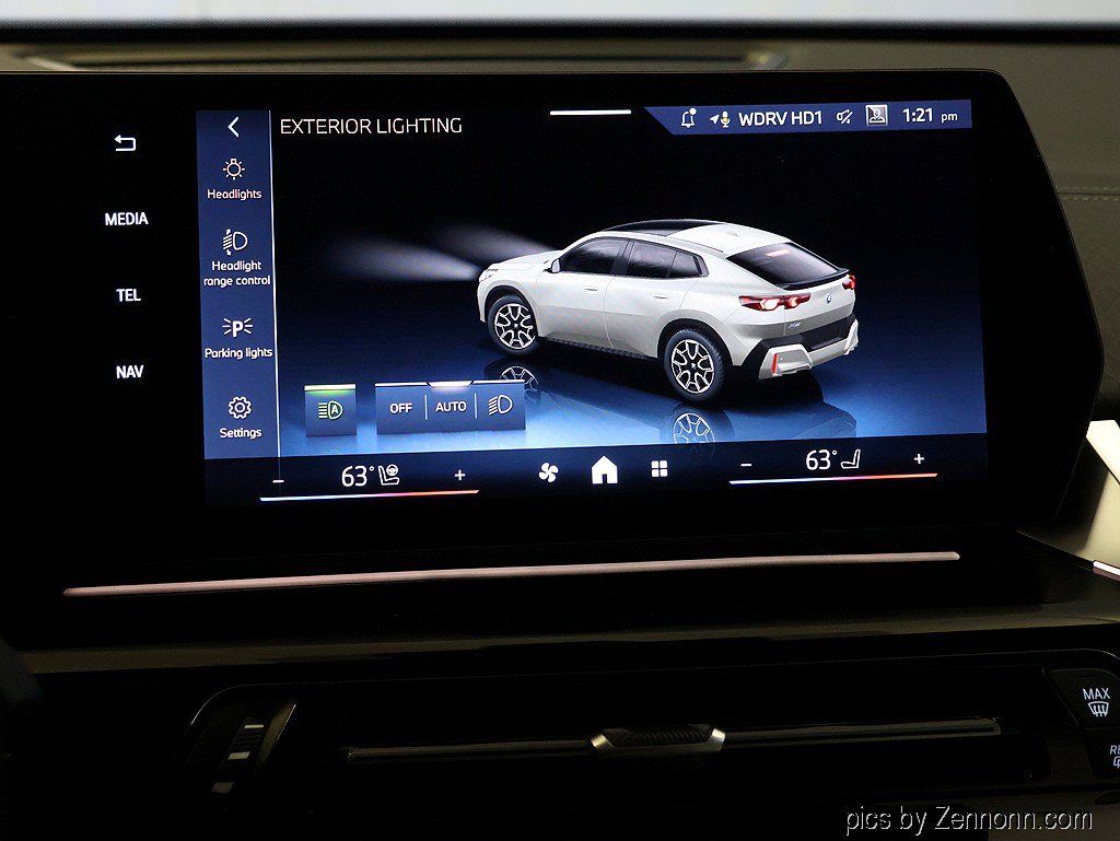 New 2026 BMW X2 xDrive28i w/ Technology Package AWD/4WD image 19