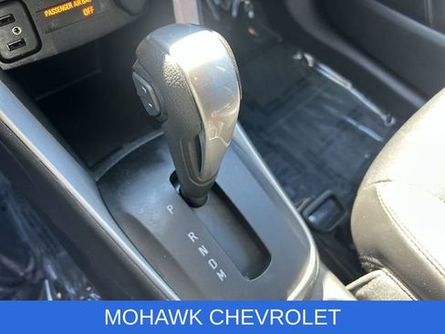Certified 2020 Chevrolet Trax LT w/ LT Convenience Package AWD/4WD image 17